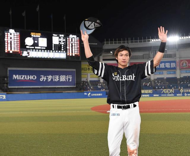 ソフトバンク 柳田 バックスクリーン弾で鬼門突破 一夜で首位返り咲き 野球 デイリースポーツ Online