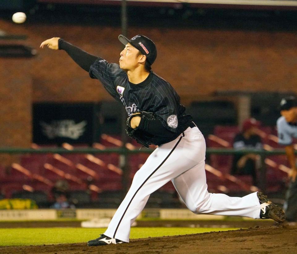 　楽天戦に先発したロッテ・美馬＝楽天生命パーク