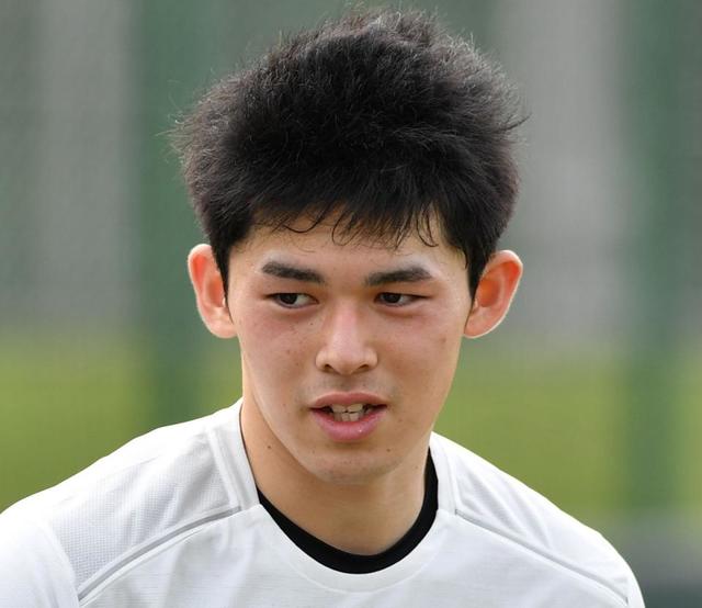 ロッテ・佐々木朗　焦らずじっくり　約３０メートルのキャッチボール