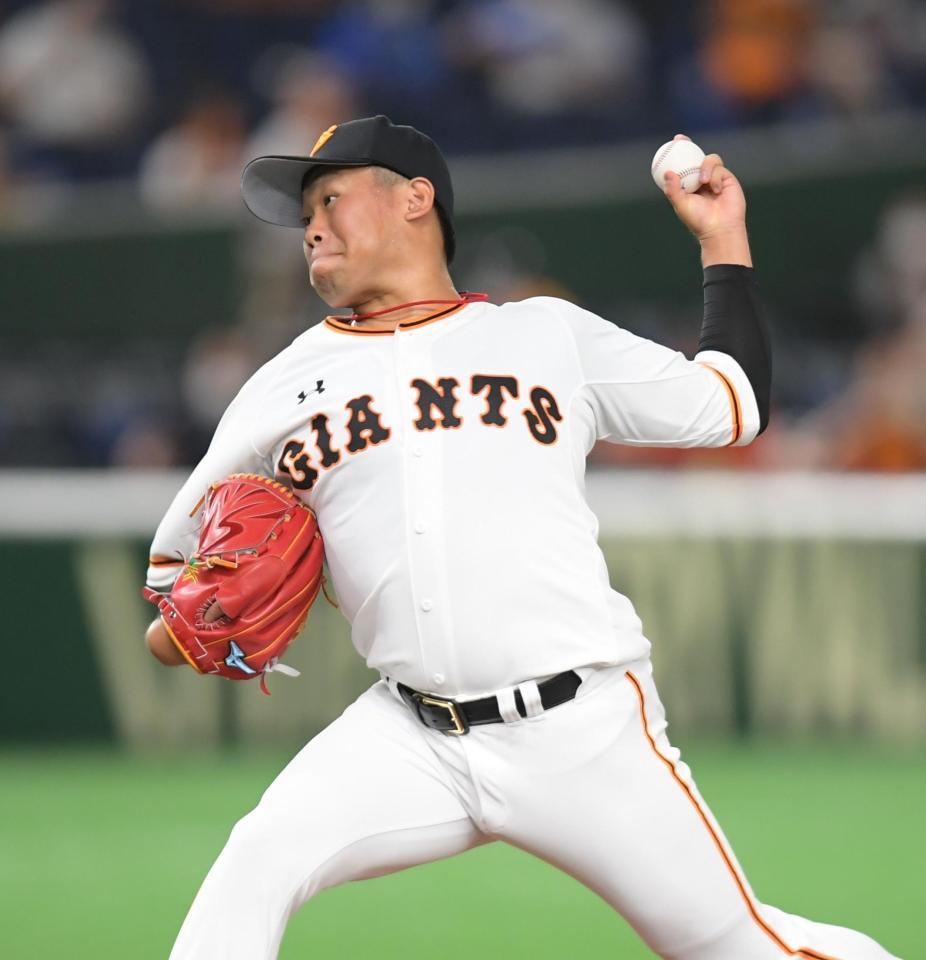 　力投する巨人・田口