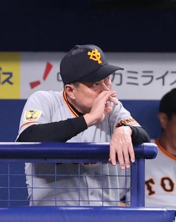 渋い表情の原監督＝ナゴヤドーム