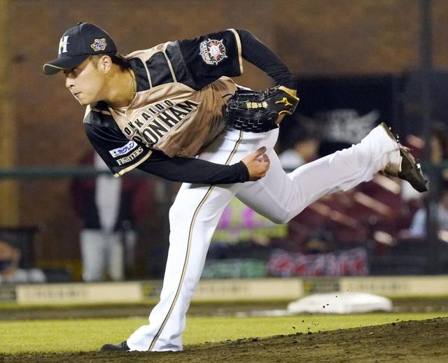 日本ハム・吉田輝星、四回に勝ち越し許す　茂木三塁打に野選も絡み