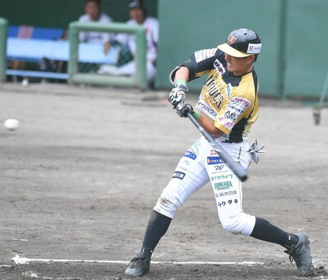 さすがムネリン！栃木・川崎宗則が初打席初球本塁打！独立リーグで鮮烈デビュー