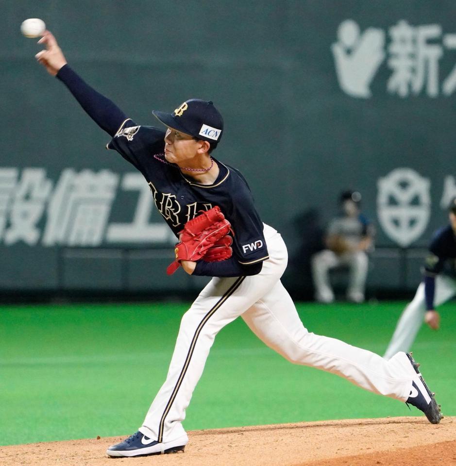 日本ハム戦にプロ初登板し、４回７失点で負け投手となったオリックス・本田＝札幌ドーム