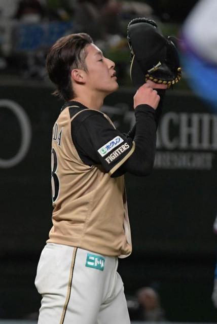 日本ハム・吉田輝星が自己最多２回８失点で降板　６安打４四球、バッテリー交代