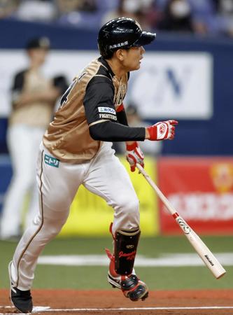 　１回、野村が左前に適時打を放つ