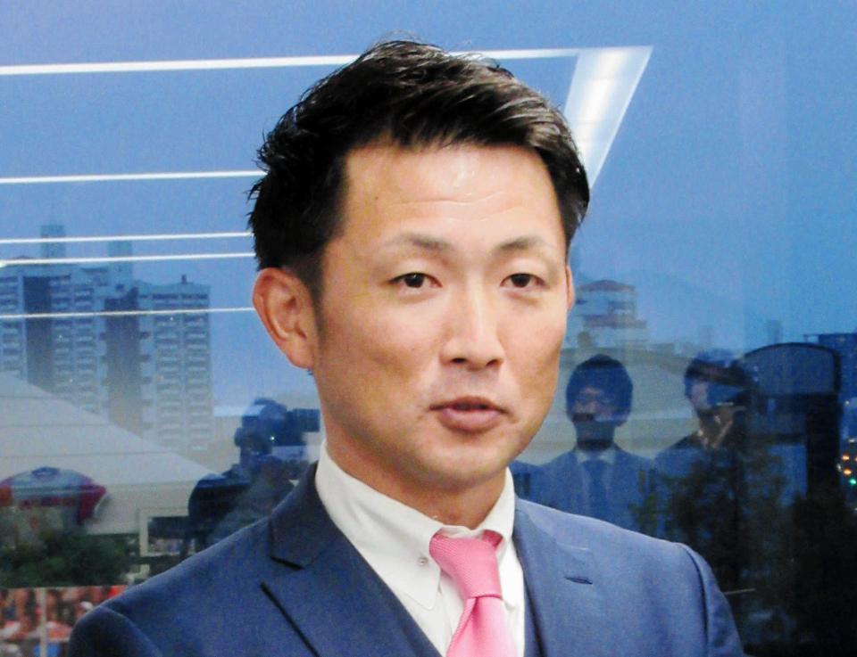　梵英心氏
