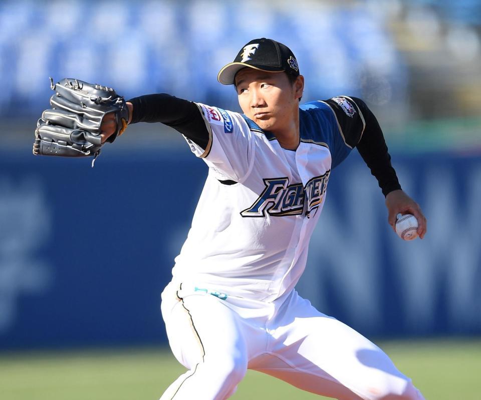 投球する元日本ハム・宮台康平＝神宮球場（撮影・中田匡峻）