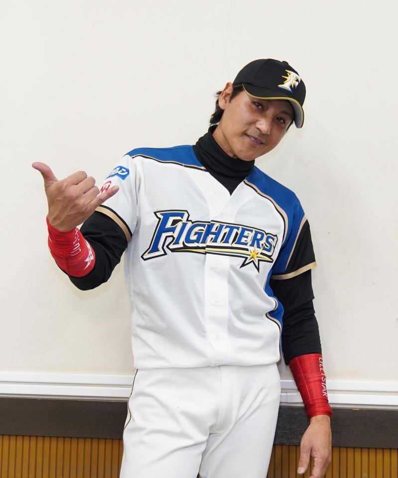 北海道日本ハムファイターズ 森本稀哲選手 リストバンド - 野球