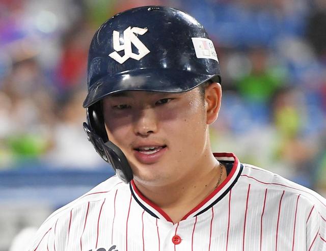 ヤクルト・村上“内川塾”で鍛え上げて２年連続全試合４番出場だ