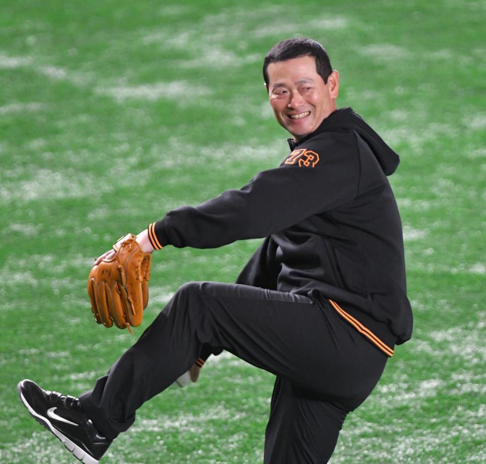 巨人桑田コーチが初日から“らしさ発揮”「選手の良き伴走者に 巨人桑田コーチが初日から“らしさ発揮”「選手の良き伴走者に