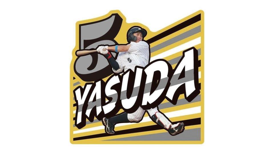 　ロッテが公式ファンクラブ「ＴＥＡＭ２６」会員限定の来場特典として配布するピンバッジ（球団提供）