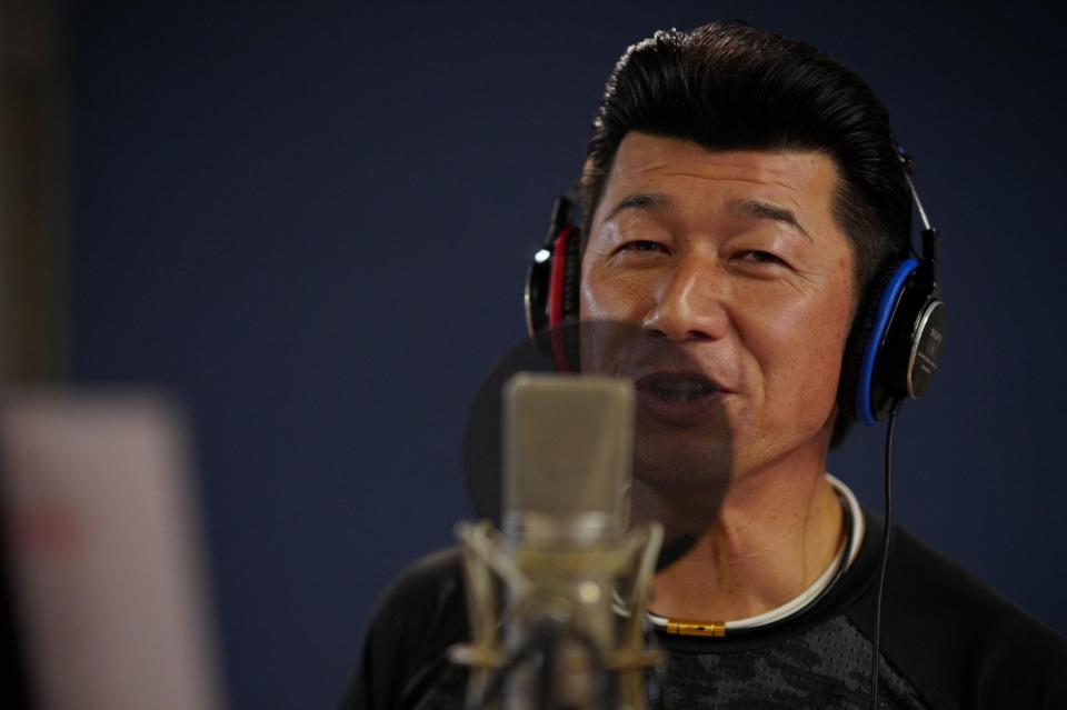 球団歌「熱き星たちよ」のレコーディングを行ったＤｅＮＡ・三浦大輔監督（球団提供）