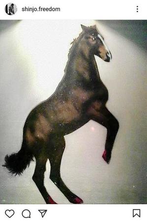新庄氏が投稿した自作の絵「タノシンジョイ」　新庄氏のインスタグラム＠shinjo.freedomより