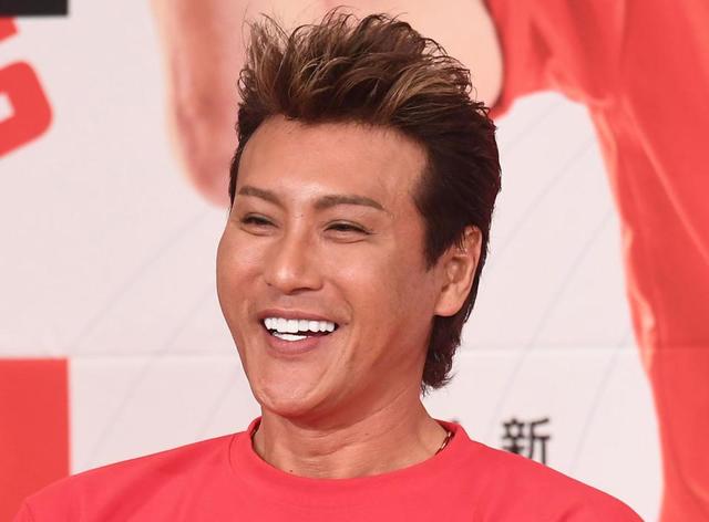 【写真】新庄剛志氏「センスありゅ？」所有馬「タノシンジョイ」の自作画を投稿