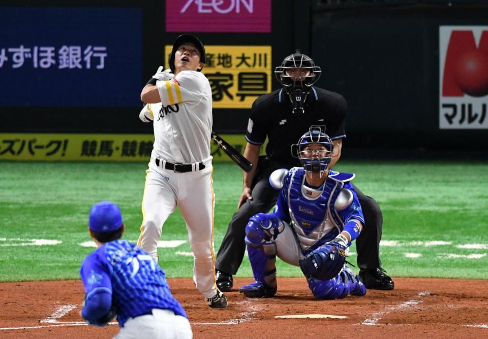 　２回無死、第１打席は左飛に倒れた柳田