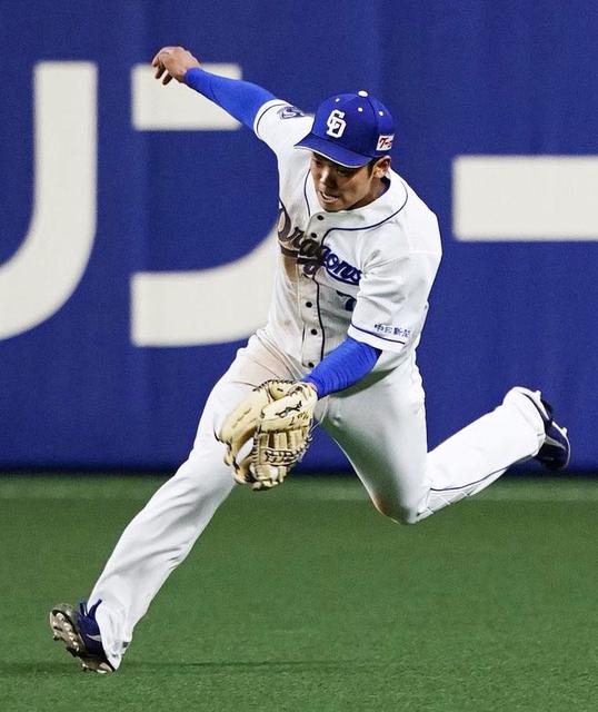 中日・根尾が広角打法で３安打！開幕スタメン猛アピール