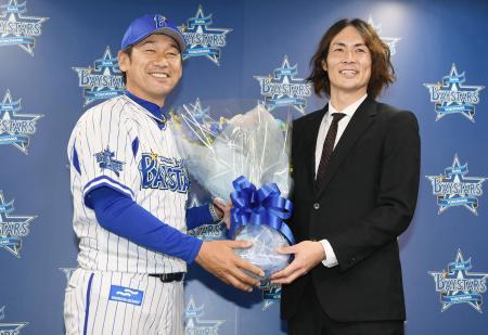 石川雄洋「悔しさよりは感謝」前ＤｅＮＡ内野手、引退会見