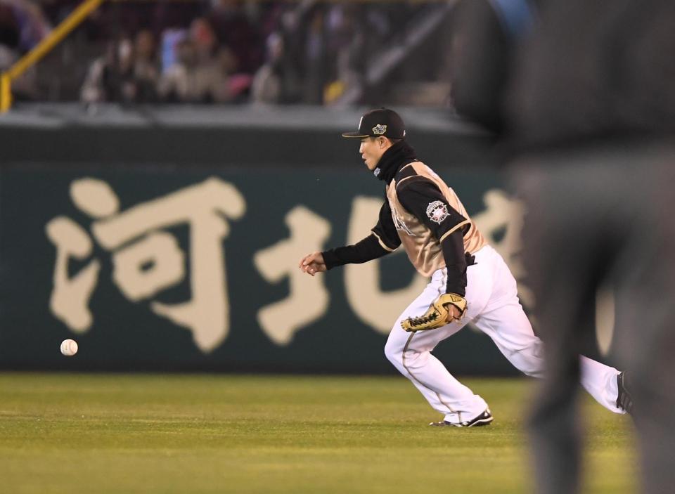 強風 薄暮 日本ハム 西川 ２点タイムリーエラー 楽天 浅村も落球 野球 デイリースポーツ Online