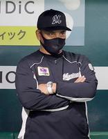 　ソフトバンクに３連敗し、厳しい表情のロッテ・井口監督＝ペイペイドーム