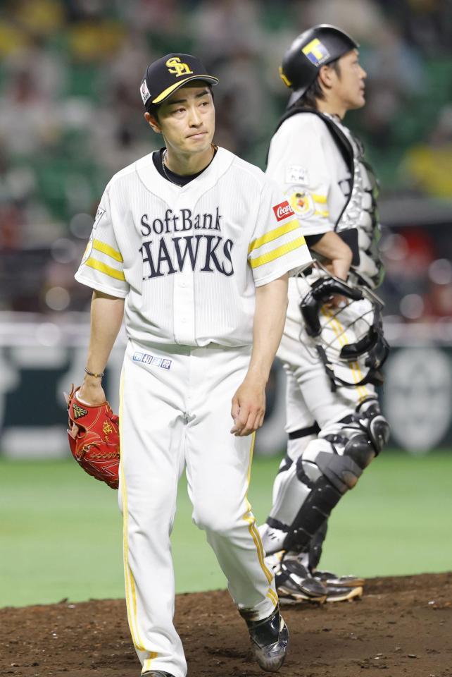 　７回途中、降板する和田