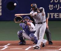 １回、巨人・ウィーラーが先制２ランを放つ＝バンテリンドームナゴヤ