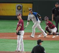 １回、日本ハム・中田翔に先制２ランを許す楽天・田中将大（撮影・高石航平）