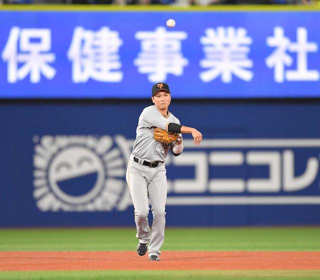 巨人 坂本 祝砲２号 鳥谷超え 歴代１位遊撃出場１７７８試合 野球 デイリースポーツ Online