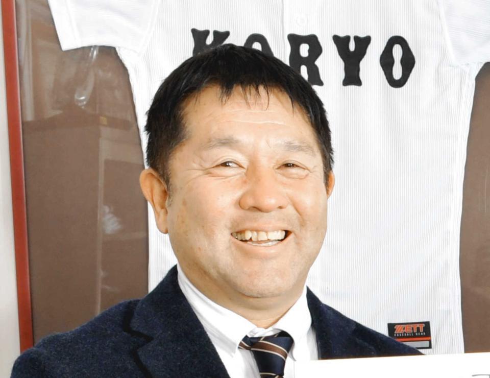 　広島・広陵に来年４月創部の女子硬式野球部で総監督に就任する予定の中井哲之氏