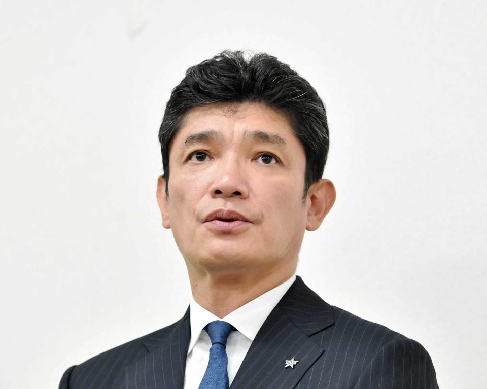 　三原一晃球団代表