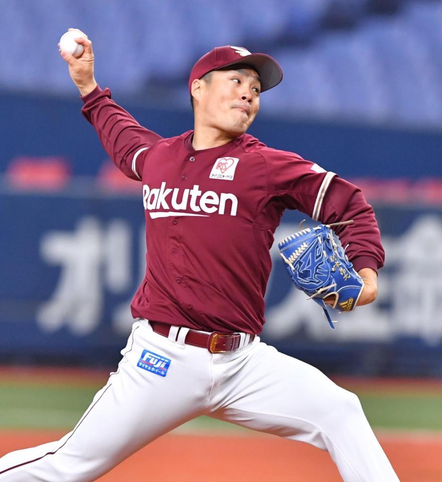 　力投する則本昂