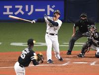 ８回無死、オリックス・吉田正が右越え６号ソロを放つ