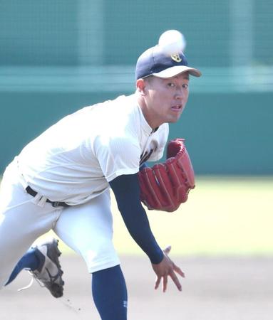 先発し、６回を無失点に抑える好投を見せた大商大・上田大河＝わかさスタジアム京都