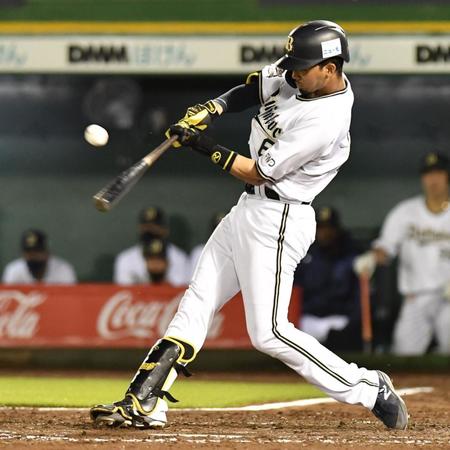 ４回、宗は右前打を放ち、この日３安打とする（撮影・佐々木彰尚）