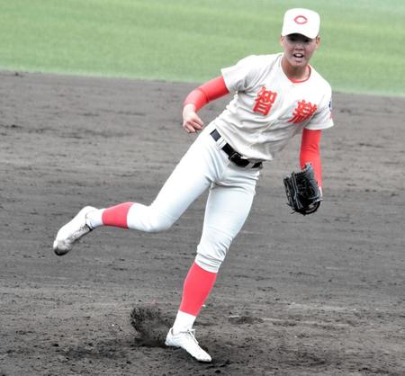 ９回を無失点で試合を締めたエース・小畠