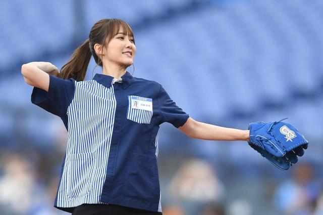 日向坂46の加藤史帆「すごい声が出てしまいました」初体験始球式