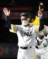 　勝利を収め、喜ぶ工藤監督（撮影・北村雅宏）