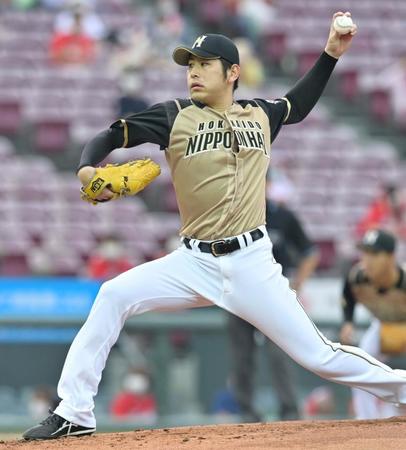 力投する先発の加藤（撮影・立川洋一郎）