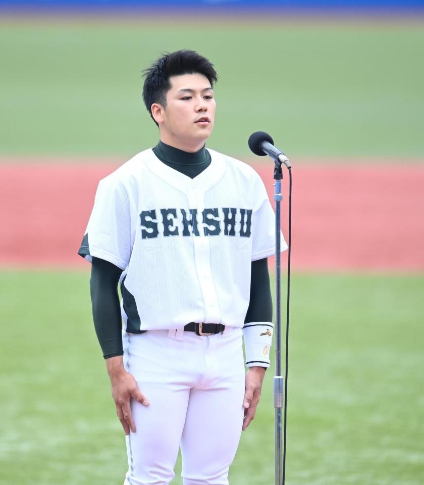 被災地の石巻専大主将 門脇が選手宣誓 野球を通して勇気と笑顔を届ける 全日本大学野球選手権 野球 デイリースポーツ Online