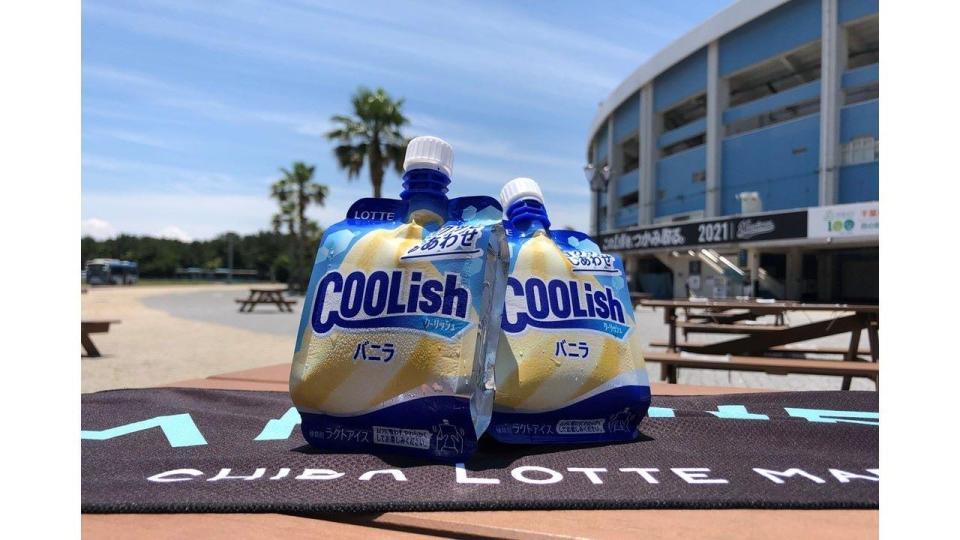 ロッテ・クーリッシュを来場者４０００人にプレゼント（球団提供）