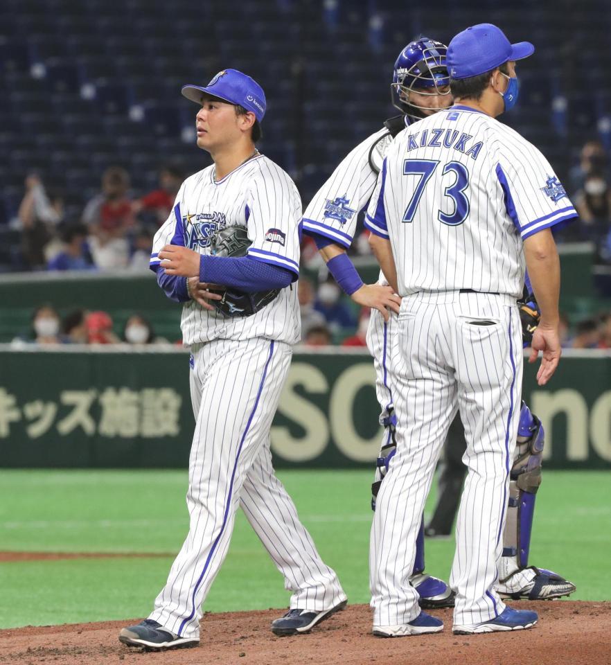 　３回途中で降板する浜口