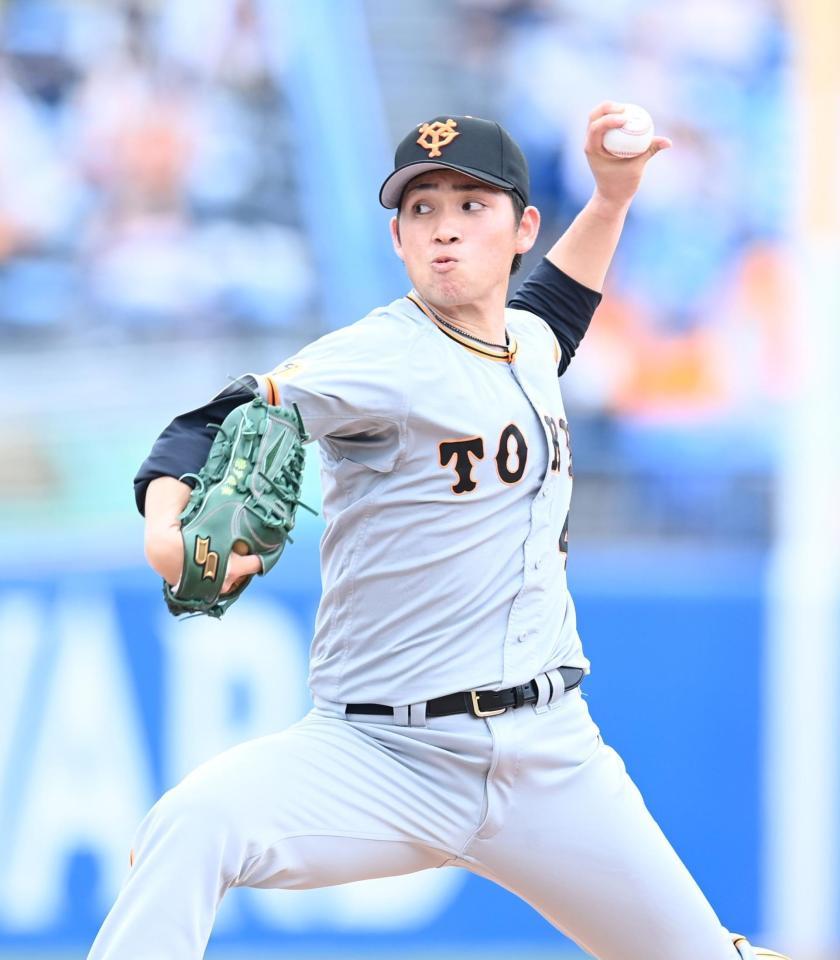 力投する高橋＝神宮球場（撮影・高石航平）