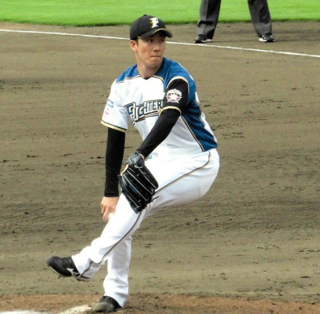 日本ハム・斎藤佑樹２６９日ぶり登板　ＭＡＸ１３２キロ　１回９球で三者凡退