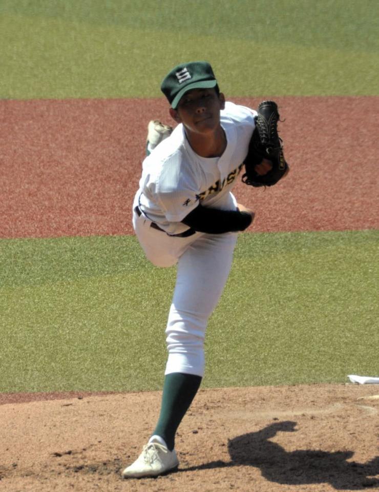 　２失点完投で決勝進出に導いた専大松戸・深沢