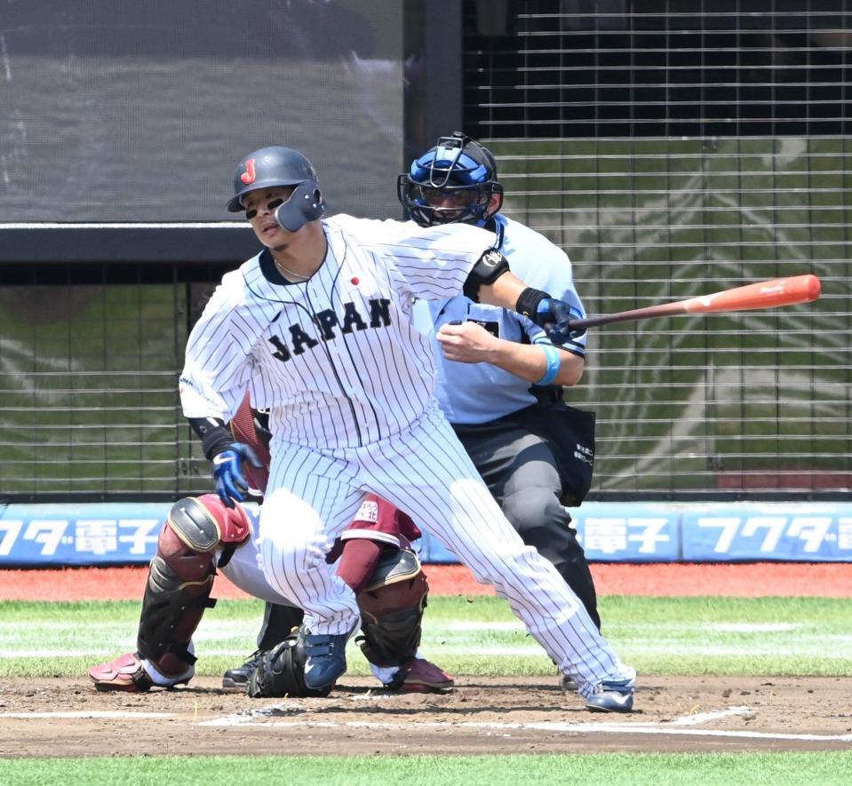 １回、適時打を放つ浅村