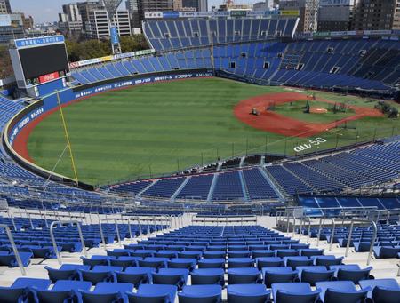 　７日、雨予報の横浜スタジアム