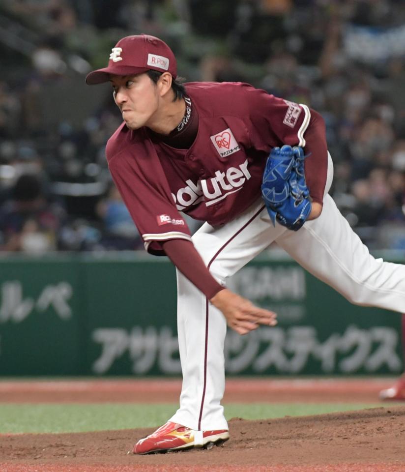 　力投する先発の岸（撮影・三好信也）