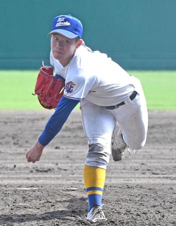 　力投する県岐阜商・野崎（撮影・北村雅宏）