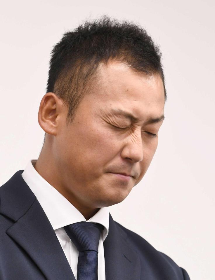 　苦渋の表情を見せる中田翔