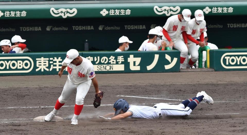 　９回、代打・大坪が遊ゴロに倒れ試合終了（撮影・佐々木彰尚）